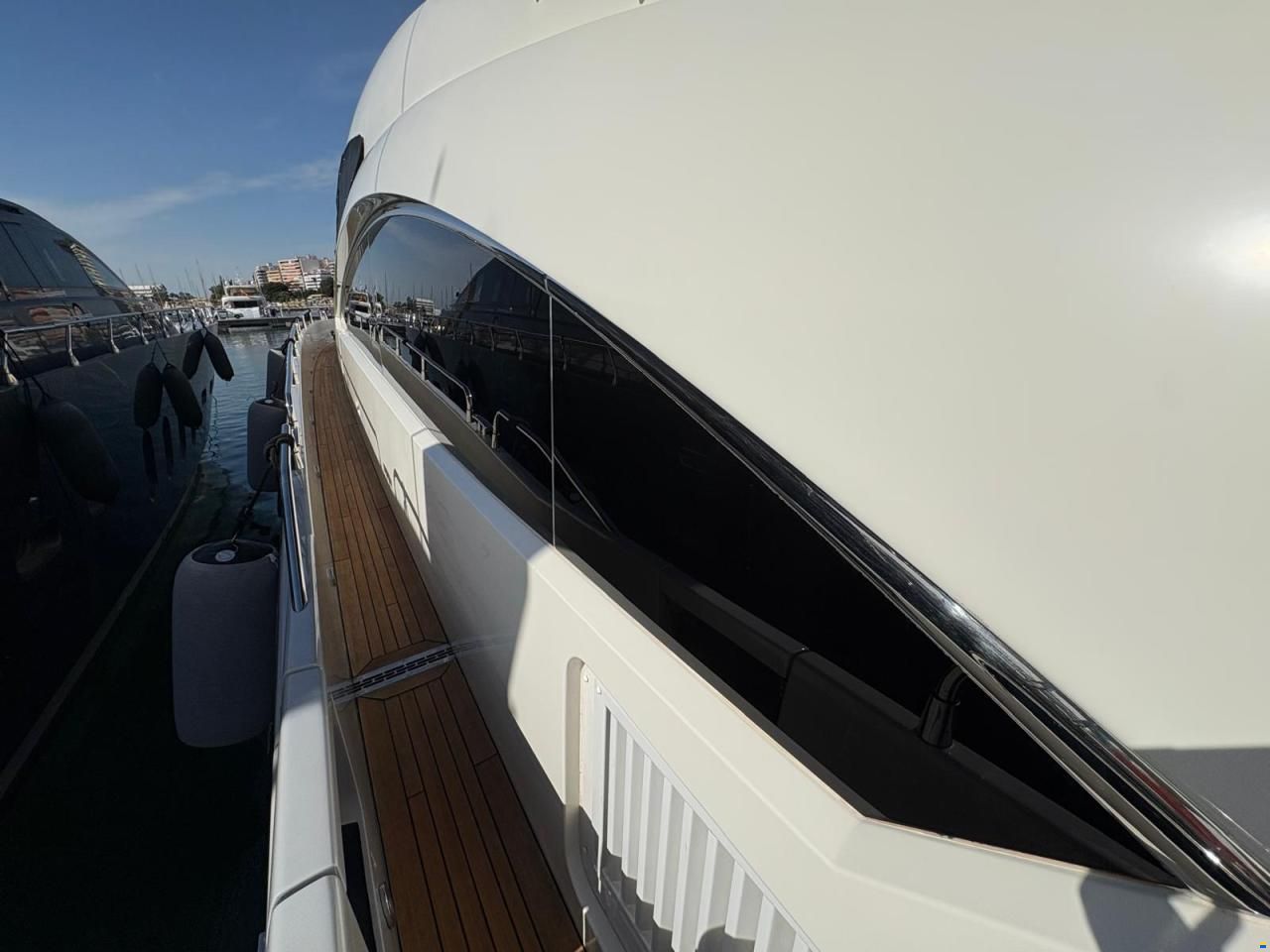 Sunseeker Predator 84