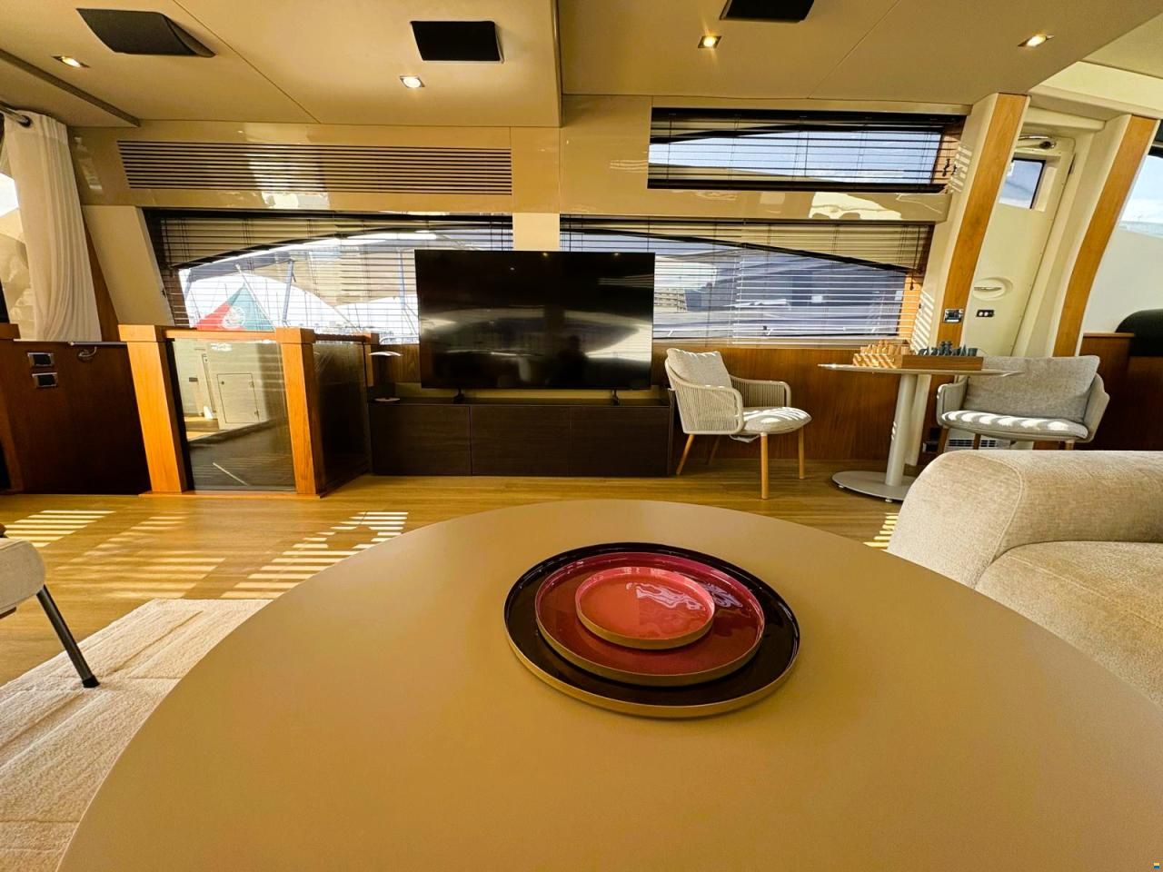 Sunseeker Predator 84