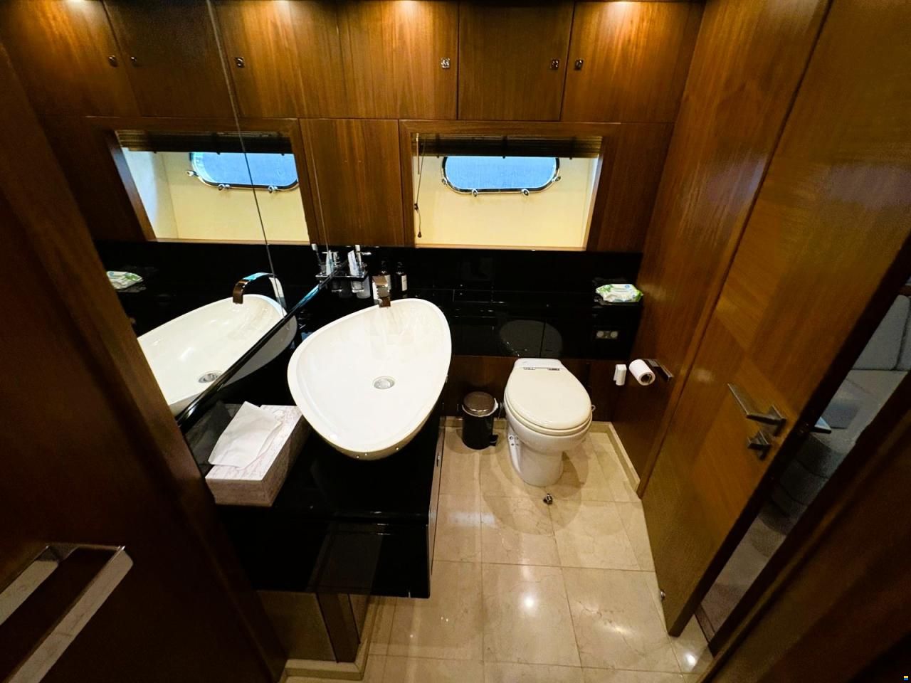 Sunseeker Predator 84