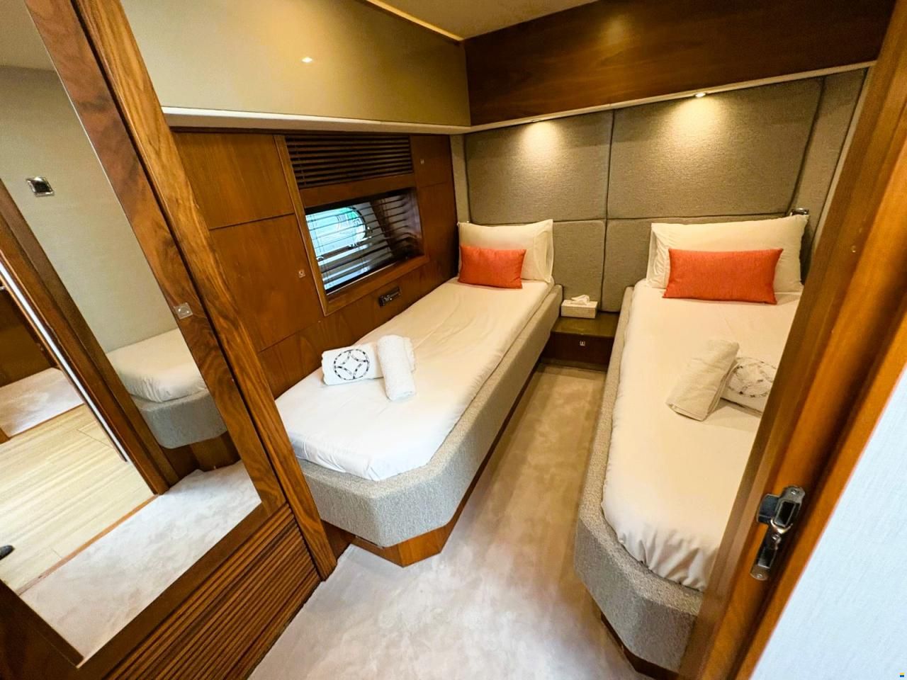 Sunseeker Predator 84