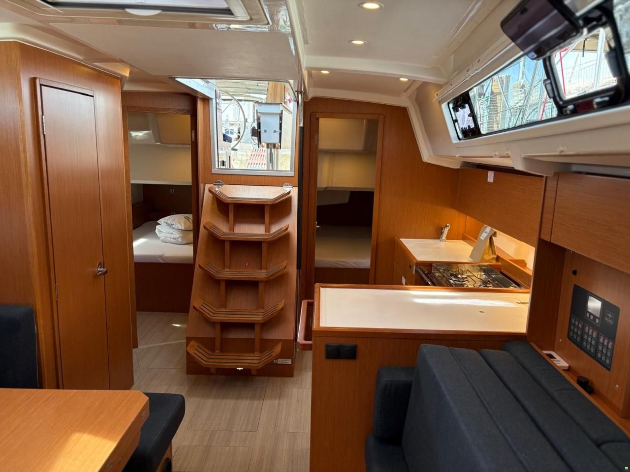 Bavaria C38