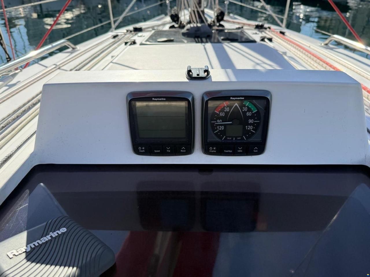 Elan 350
