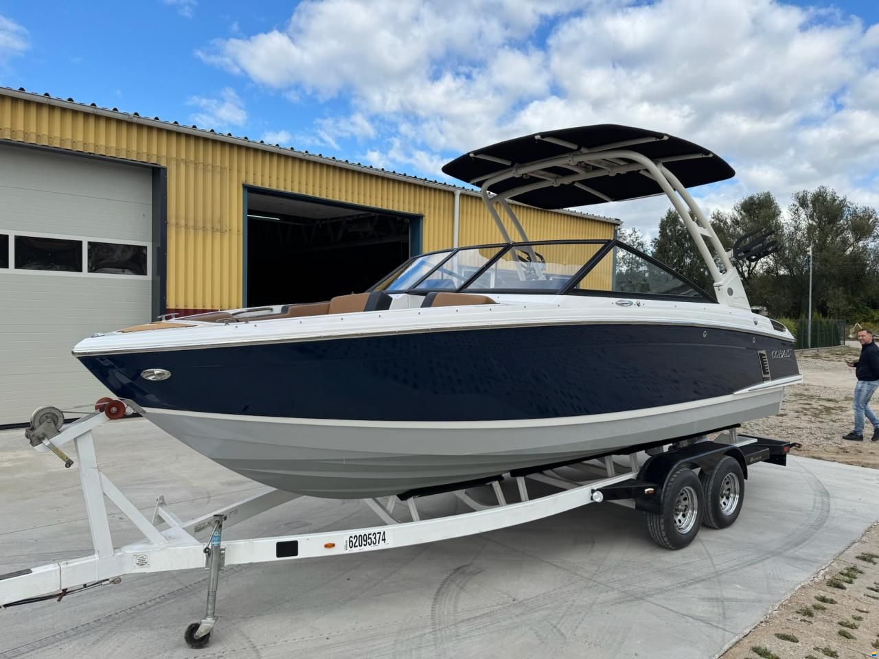 Cobalt R4 Surf