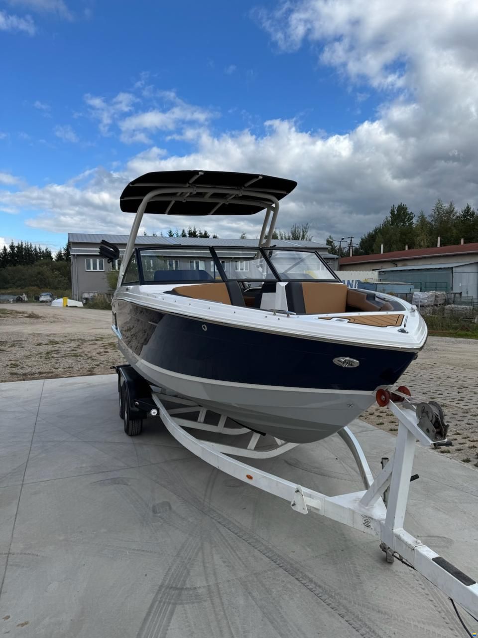 Cobalt R4 Surf