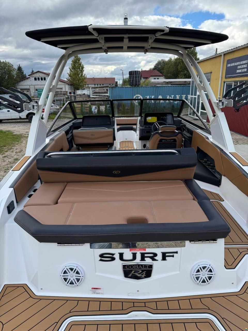 Cobalt R4 Surf
