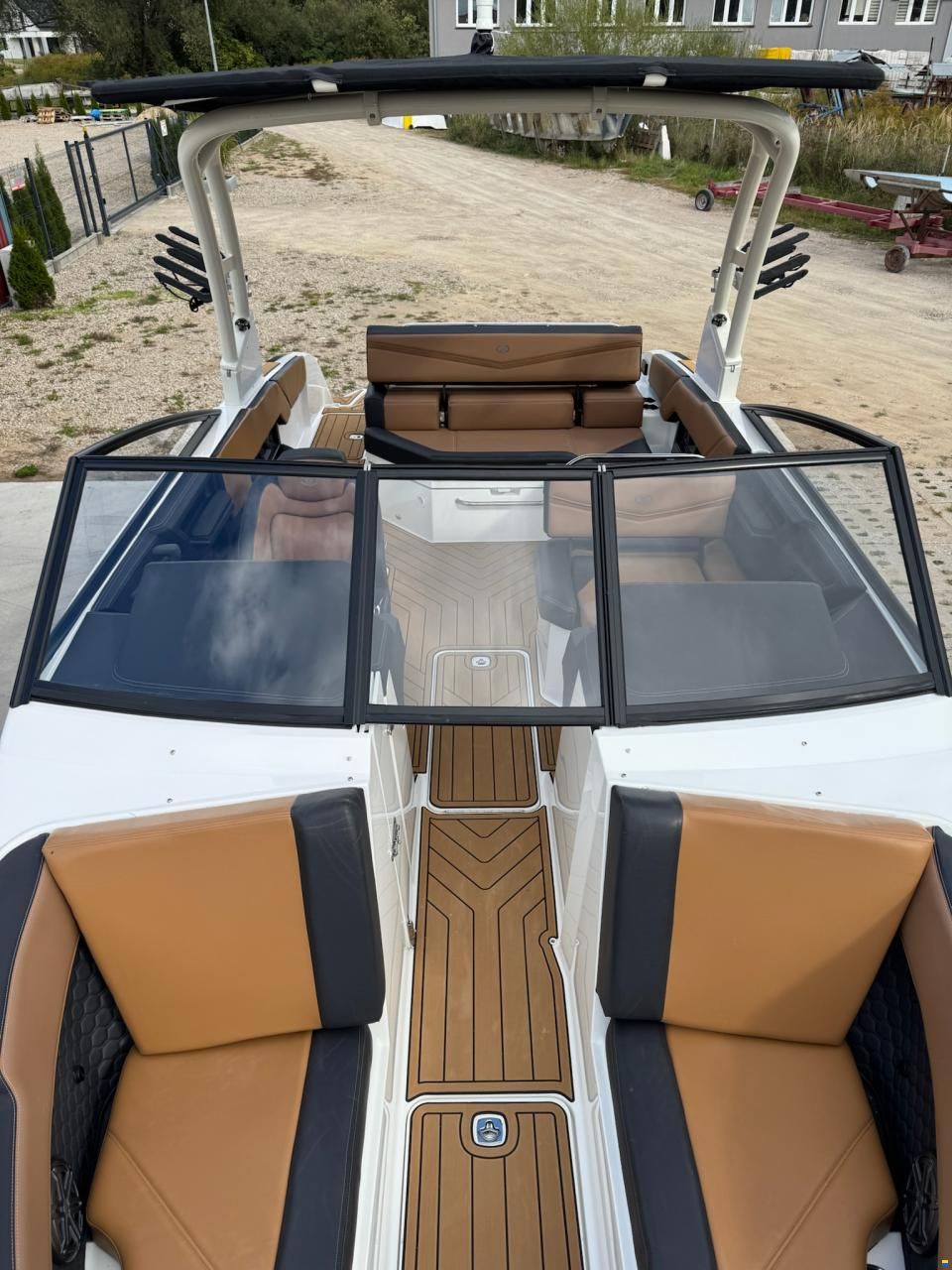 Cobalt R4 Surf
