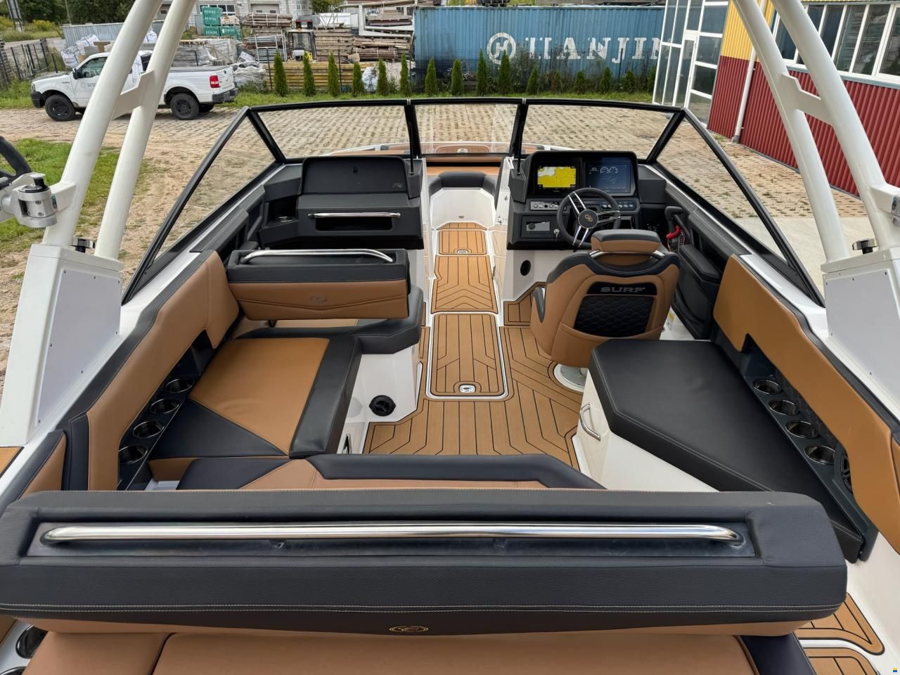 Cobalt R4 Surf