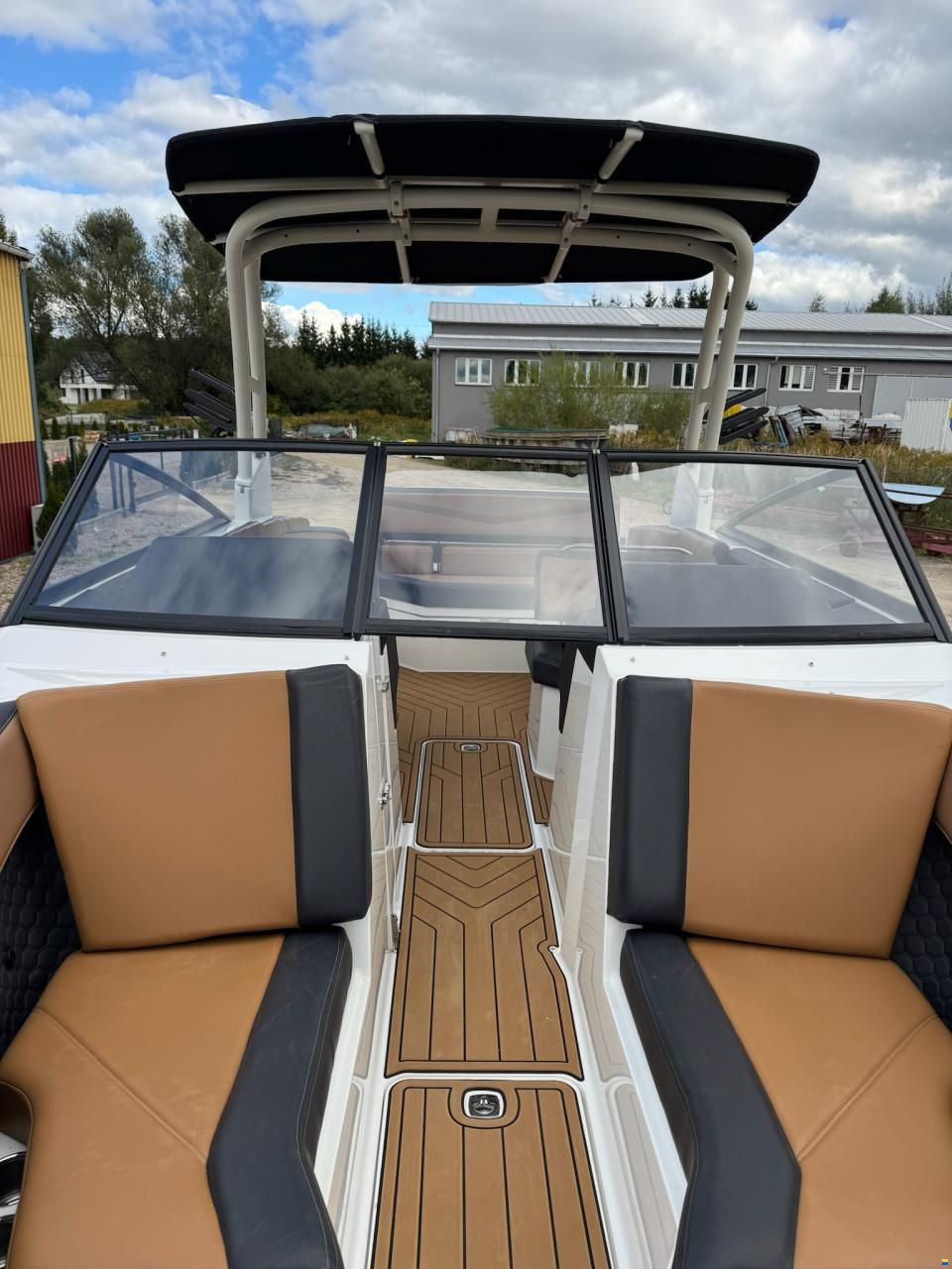 Cobalt R4 Surf