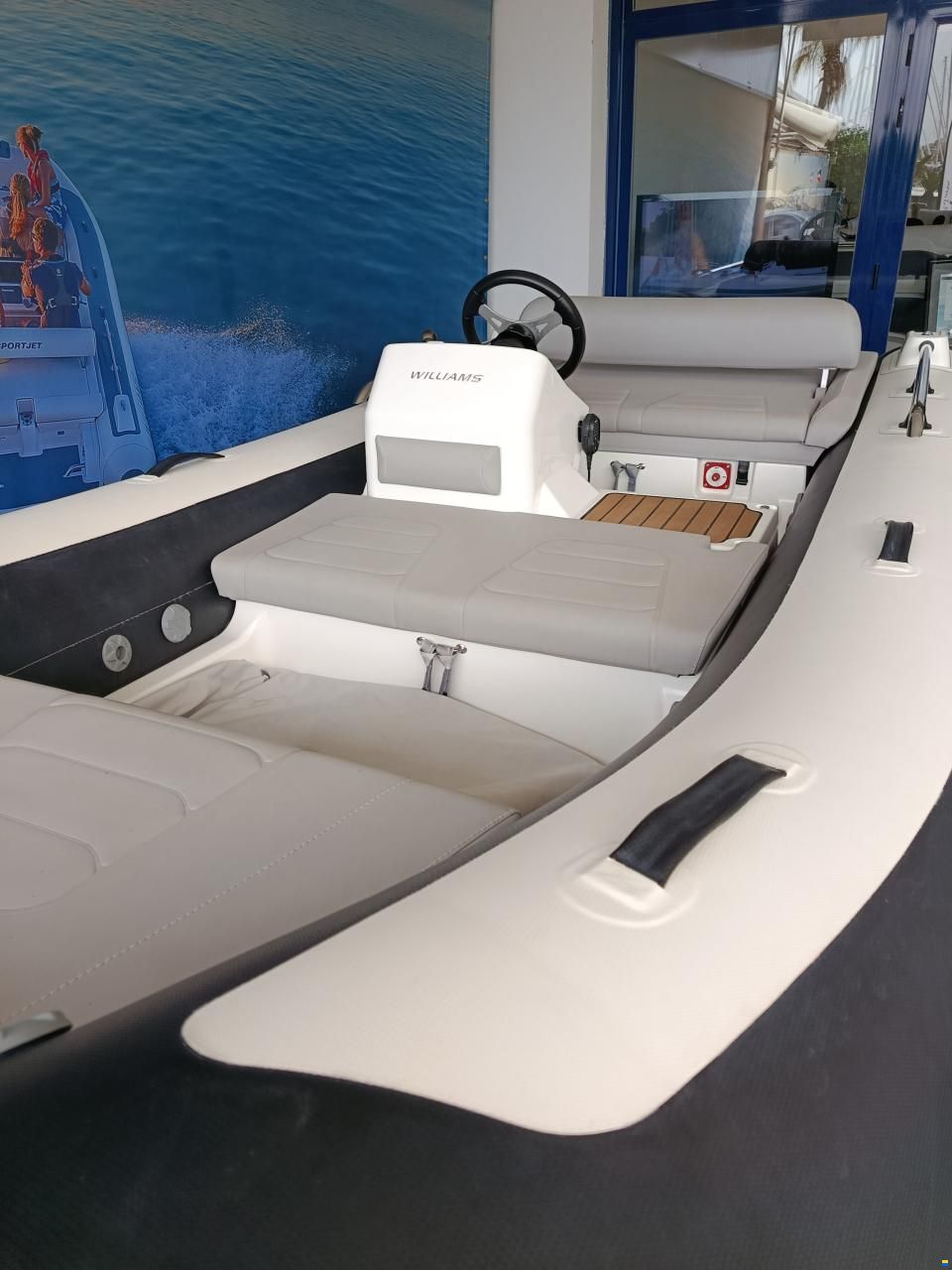 Williams Sportjet 435
