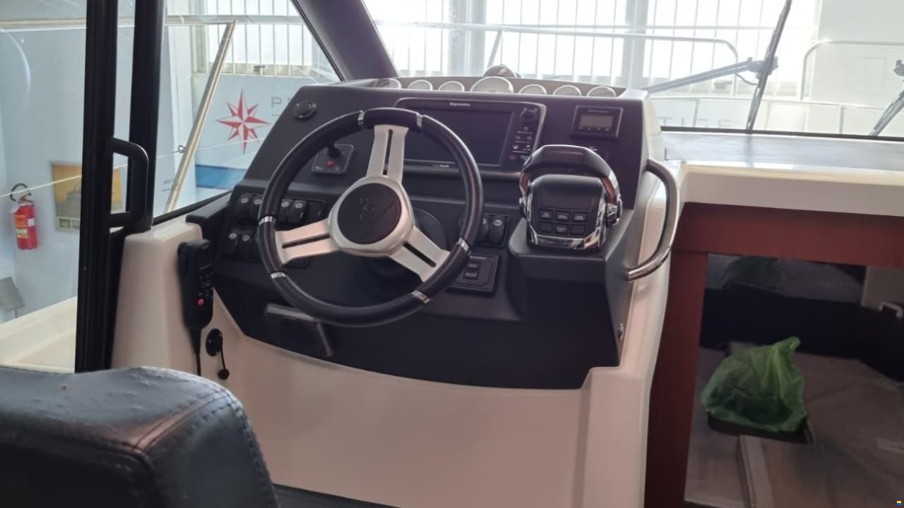 Jeanneau NC9