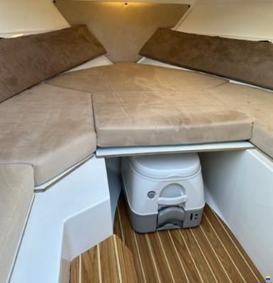 Flipper 670 Day Cruiser