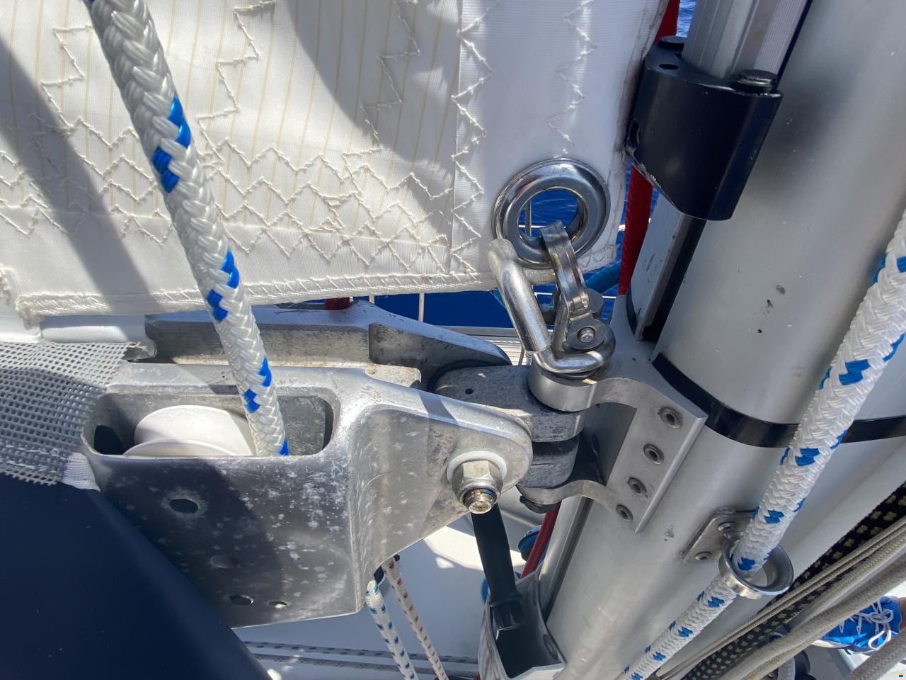 Alliaura Feeling 44 Lift Keel