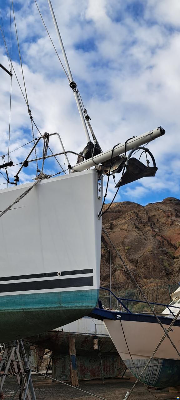 Hanse 418