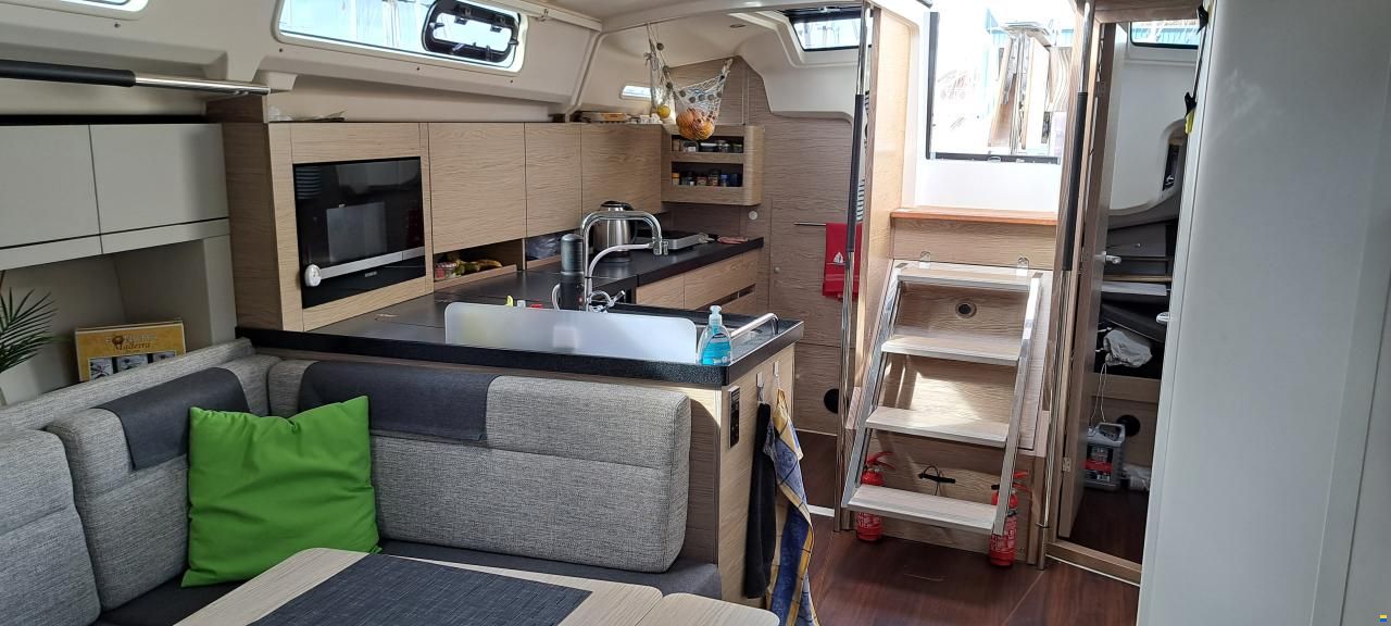 Hanse 418