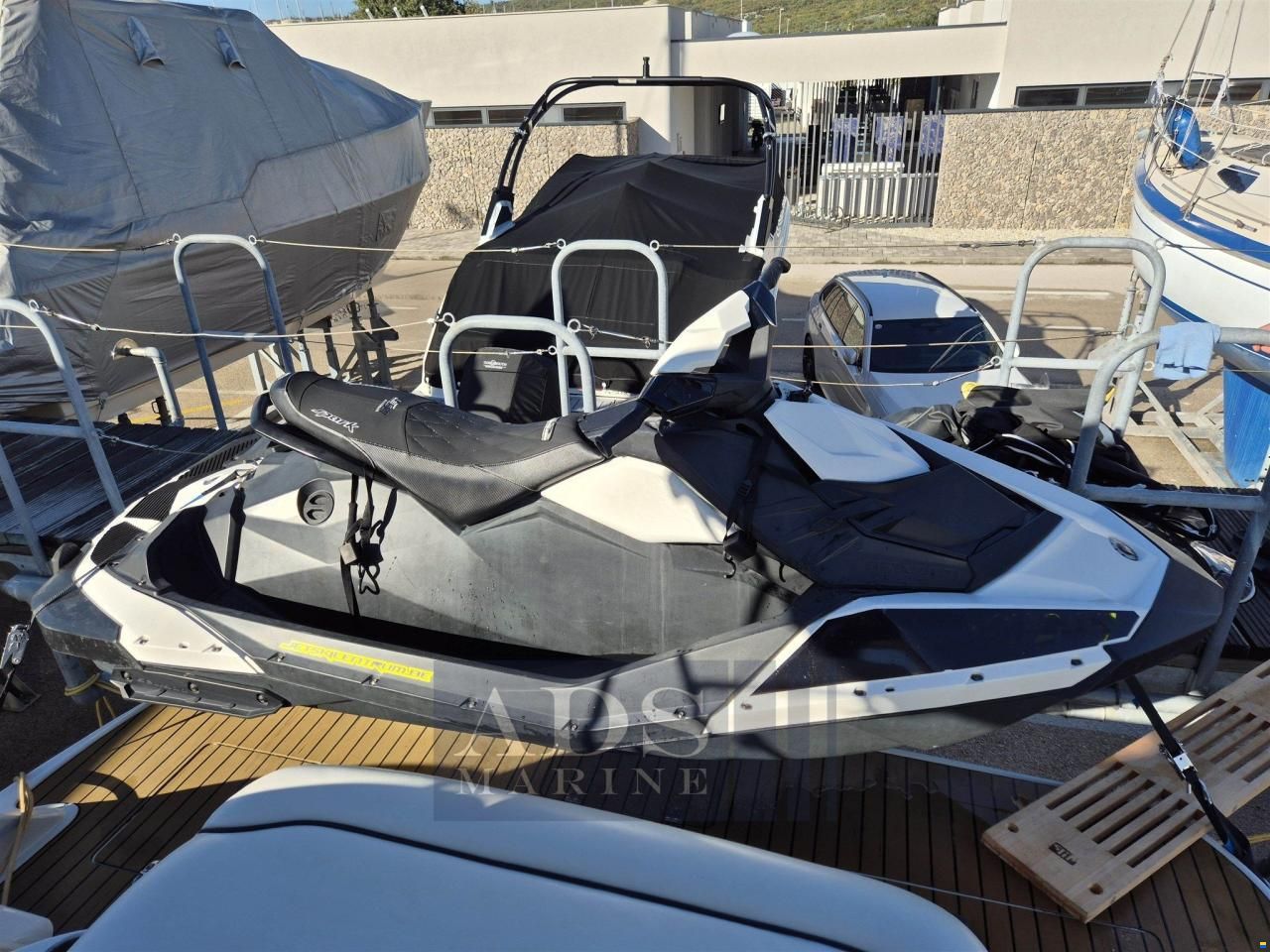 Crownline 320CR