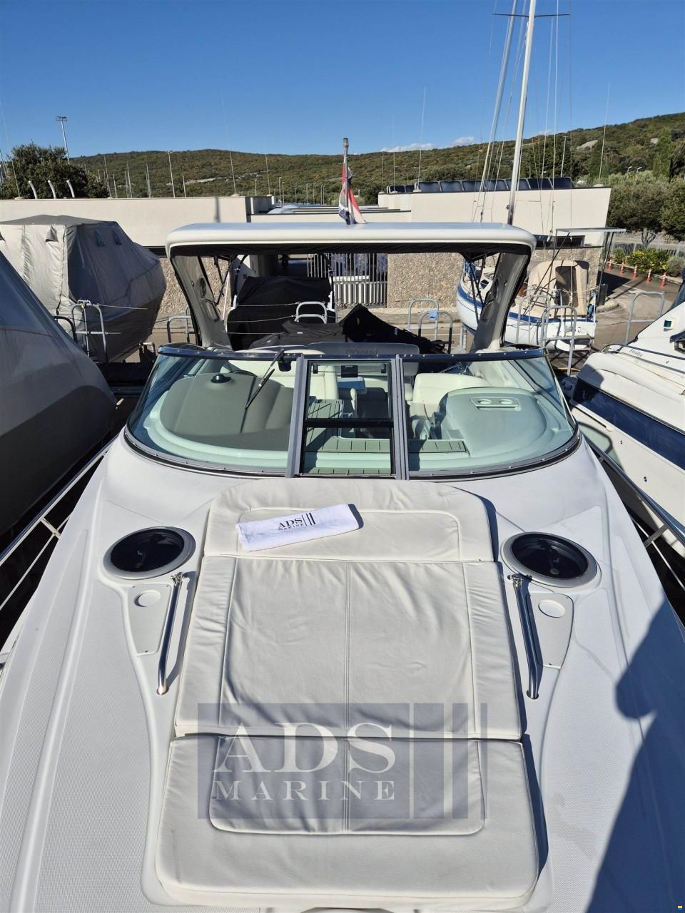 Crownline 320CR