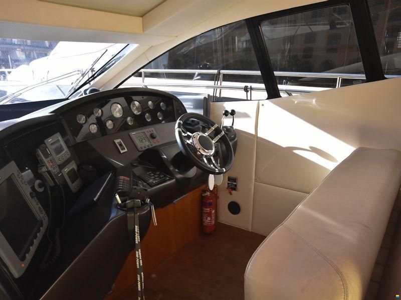 Sunseeker Predator 52