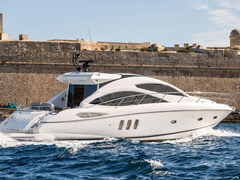 Sunseeker Predator 52