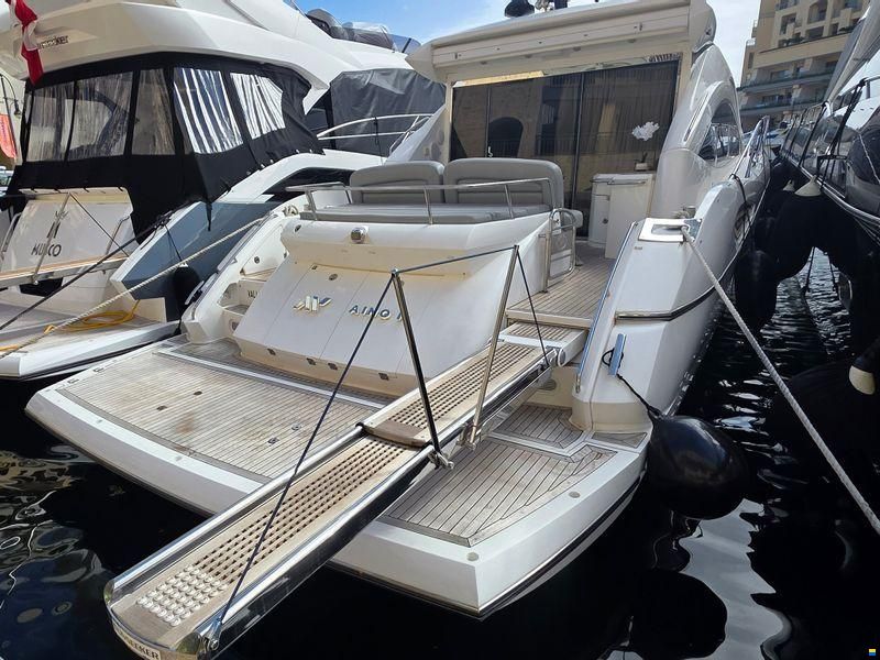 Sunseeker Predator 52