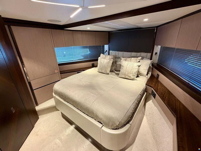Sunseeker Manhattan 55