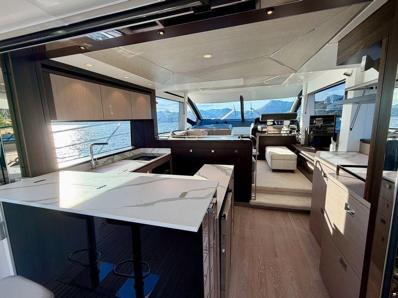 Sunseeker Manhattan 55