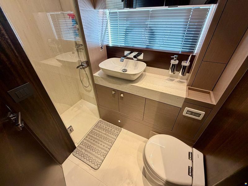 Sunseeker Manhattan 55