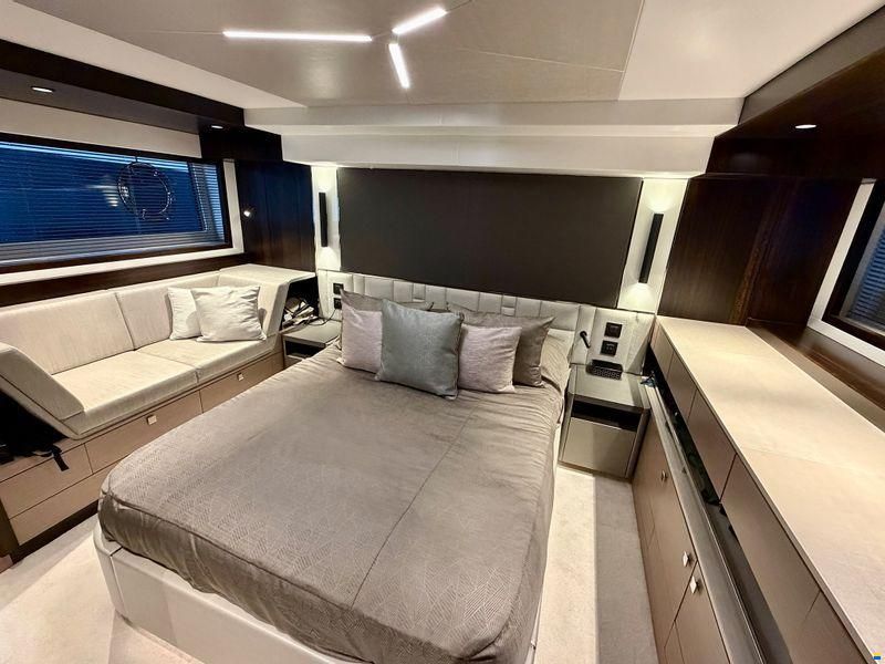 Sunseeker Manhattan 55