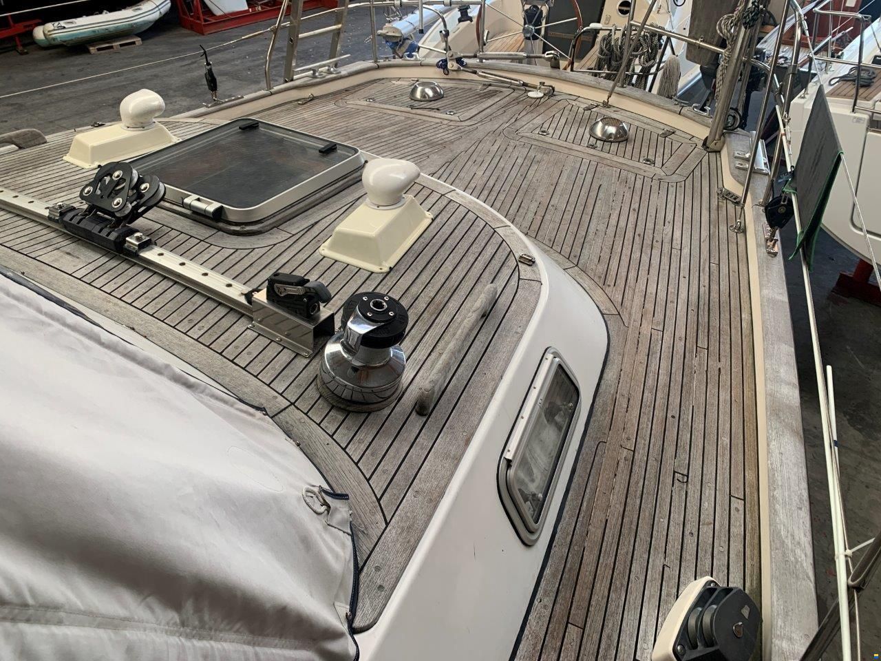 Hallberg-Rassy 45