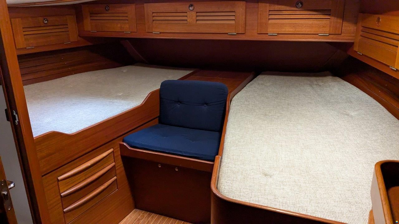 Hallberg-Rassy 45