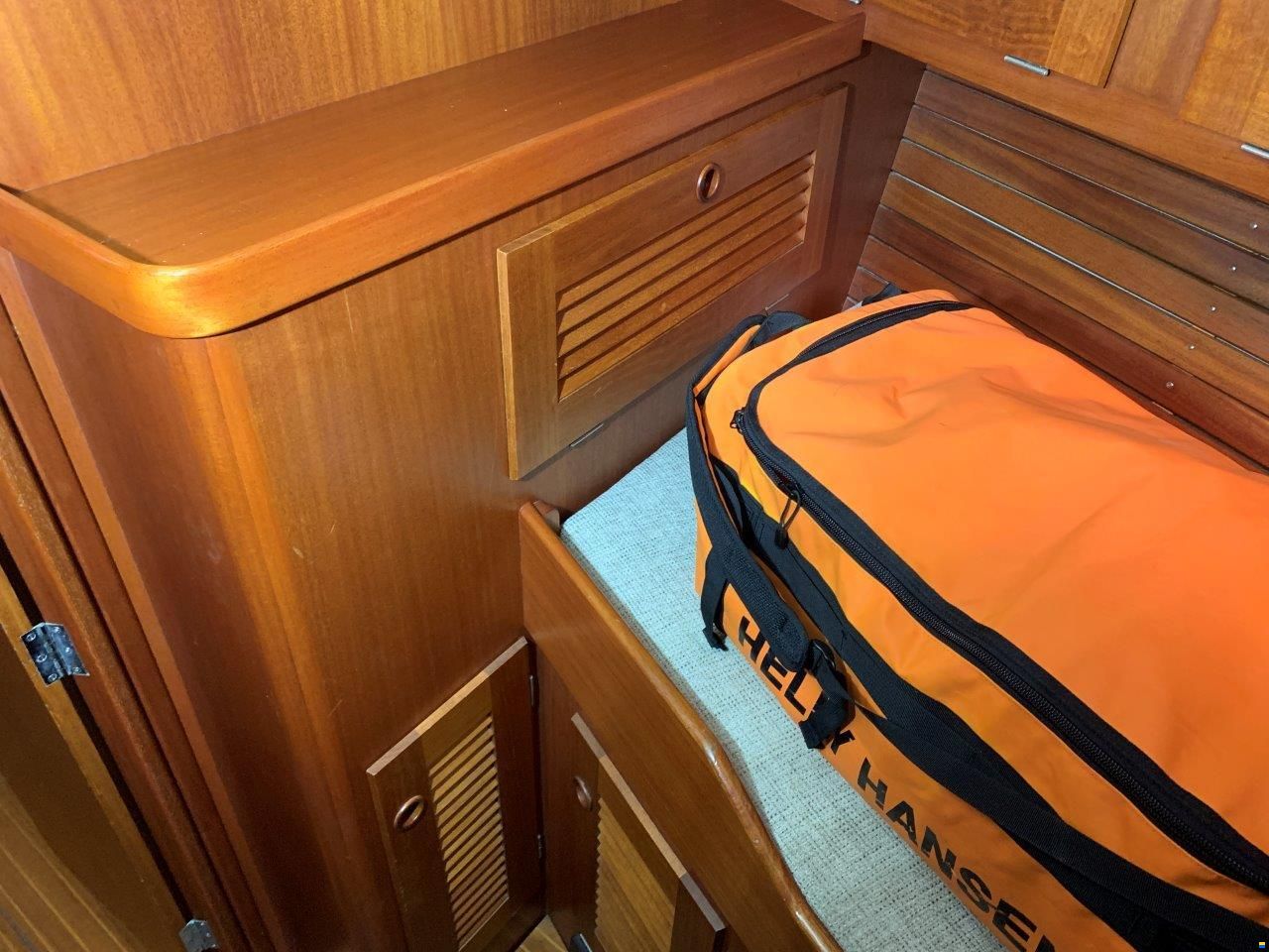 Hallberg-Rassy 45