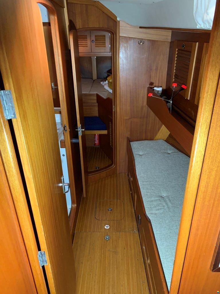 Hallberg-Rassy 45