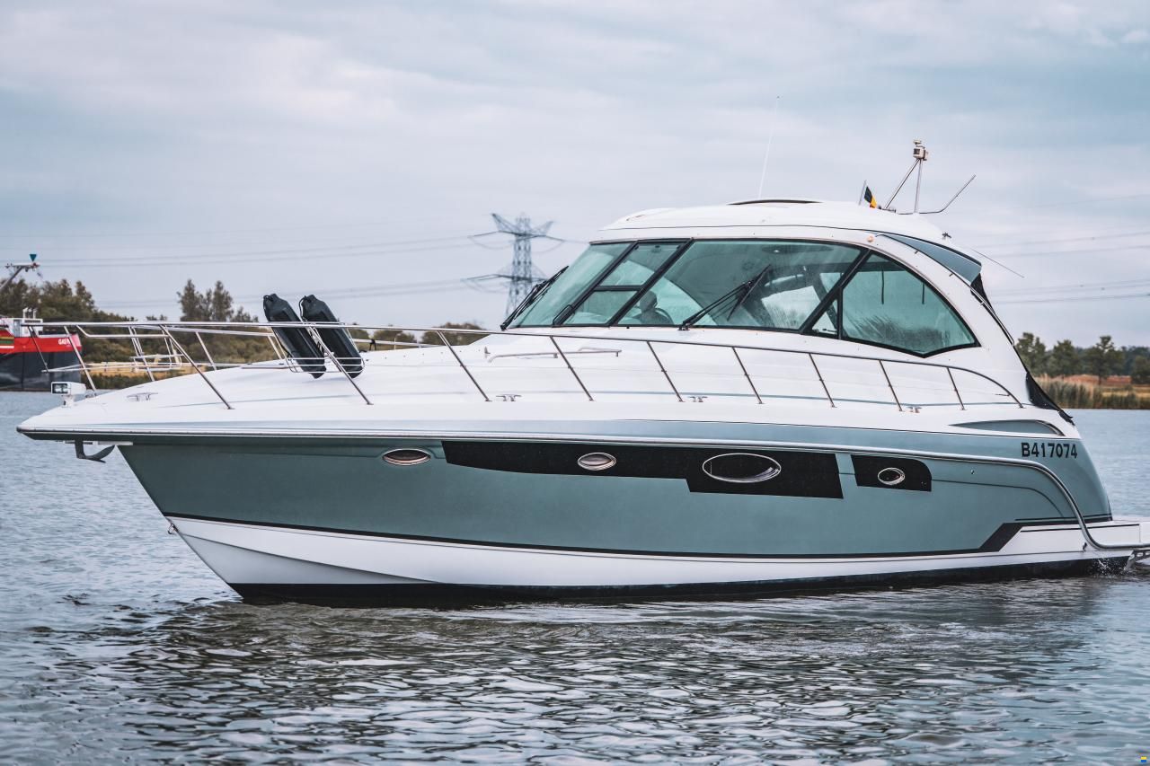 Formula 45 Yacht