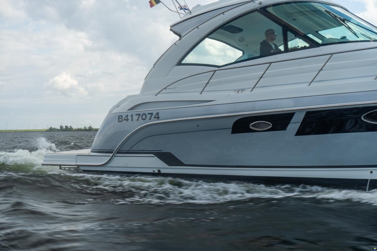 Formula 45 Yacht