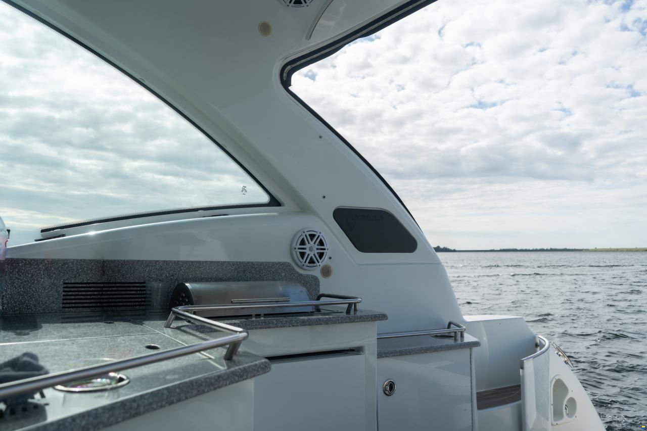 Formula 45 Yacht