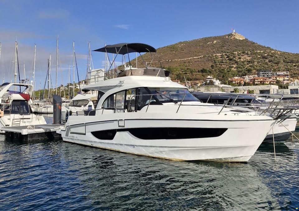 Beneteau Antares 11 Fly, 2022