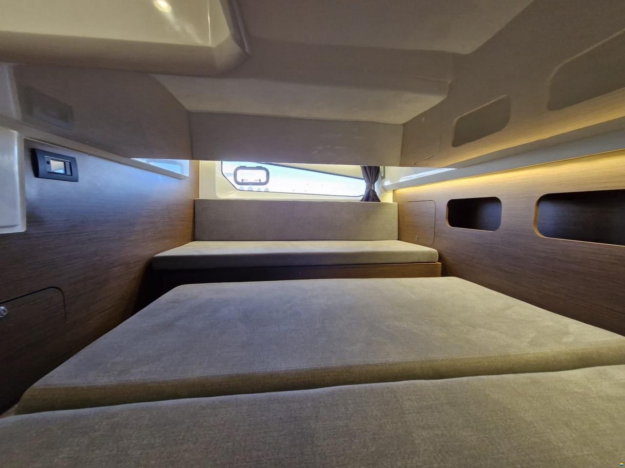 Beneteau Antares 11 Fly, 2022