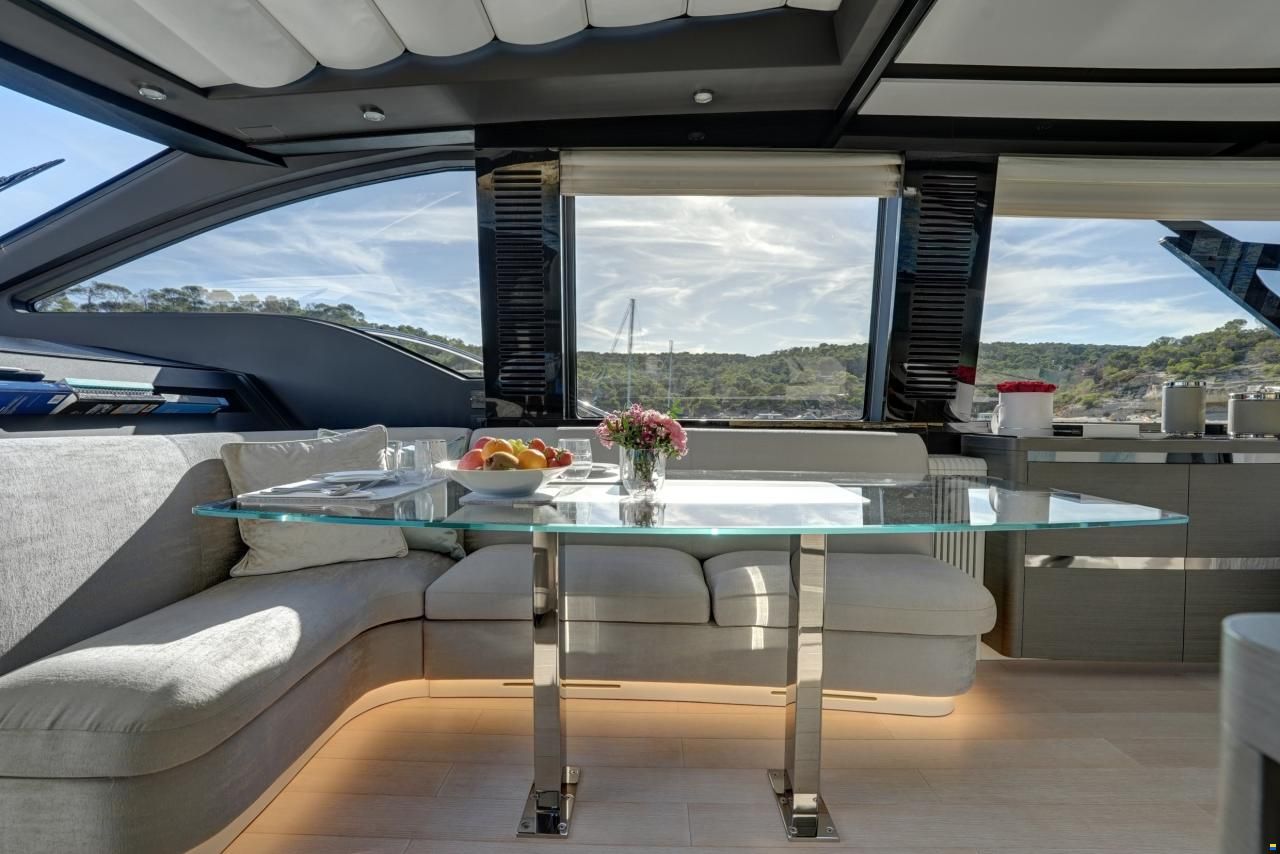 Azimut S8
