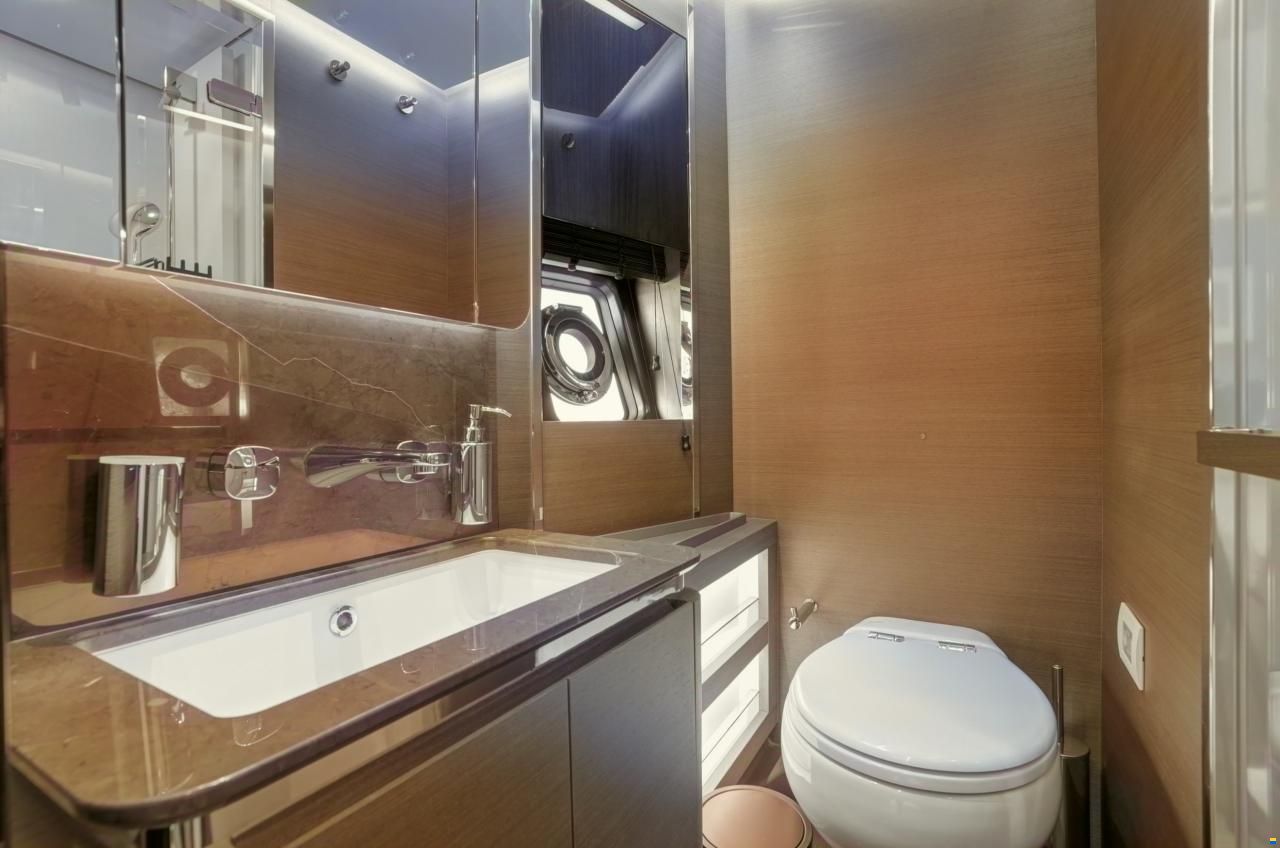 Azimut S8