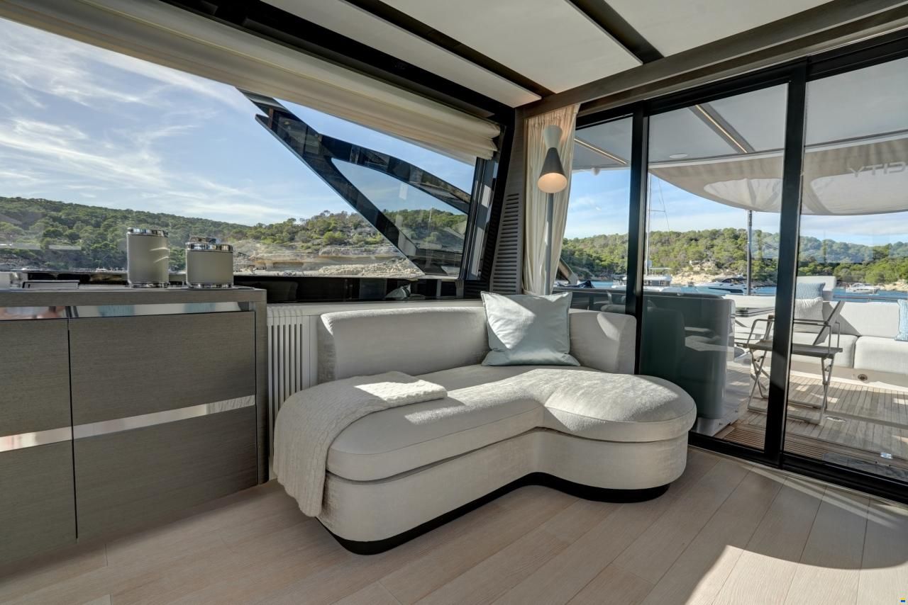 Azimut S8