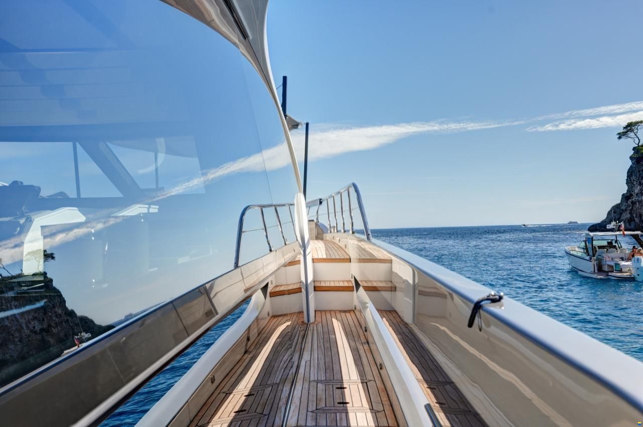 Azimut S8