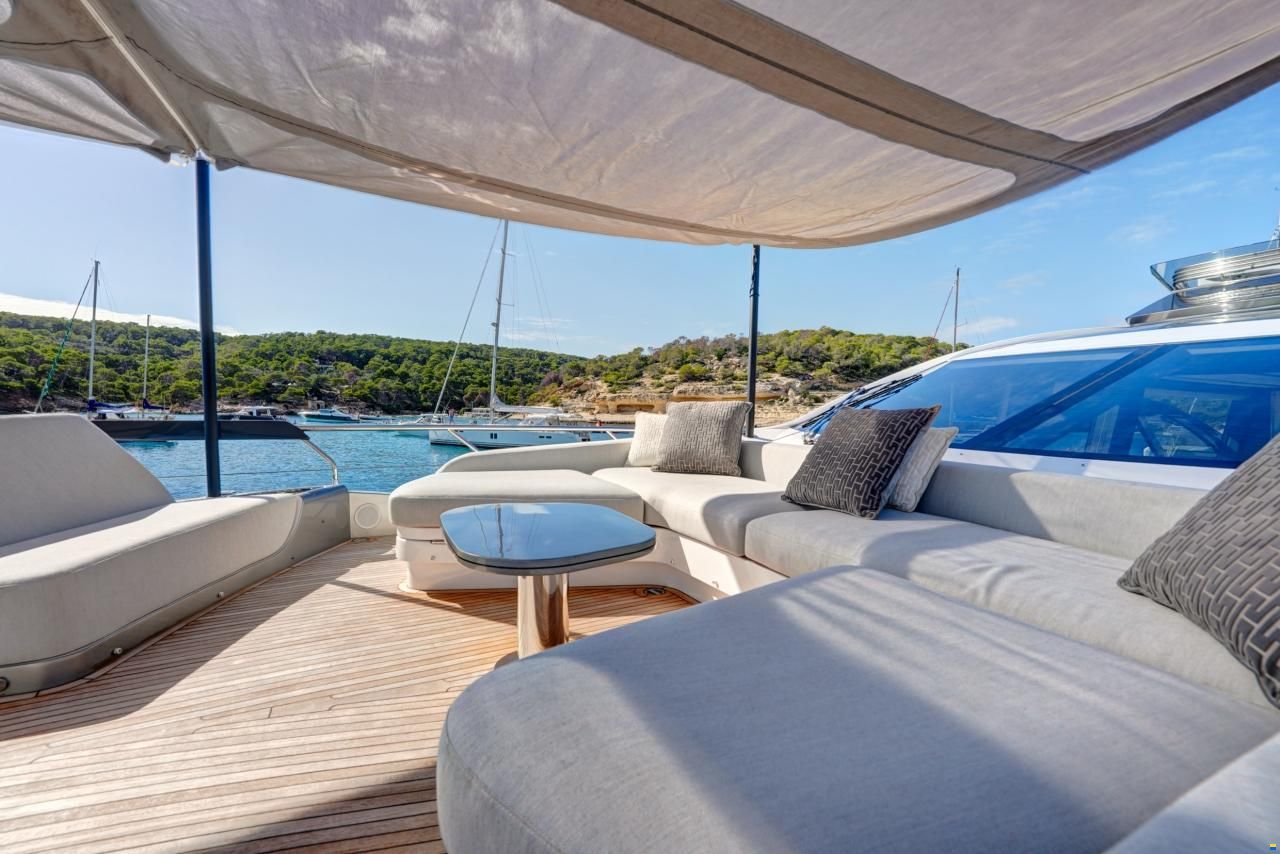 Azimut S8