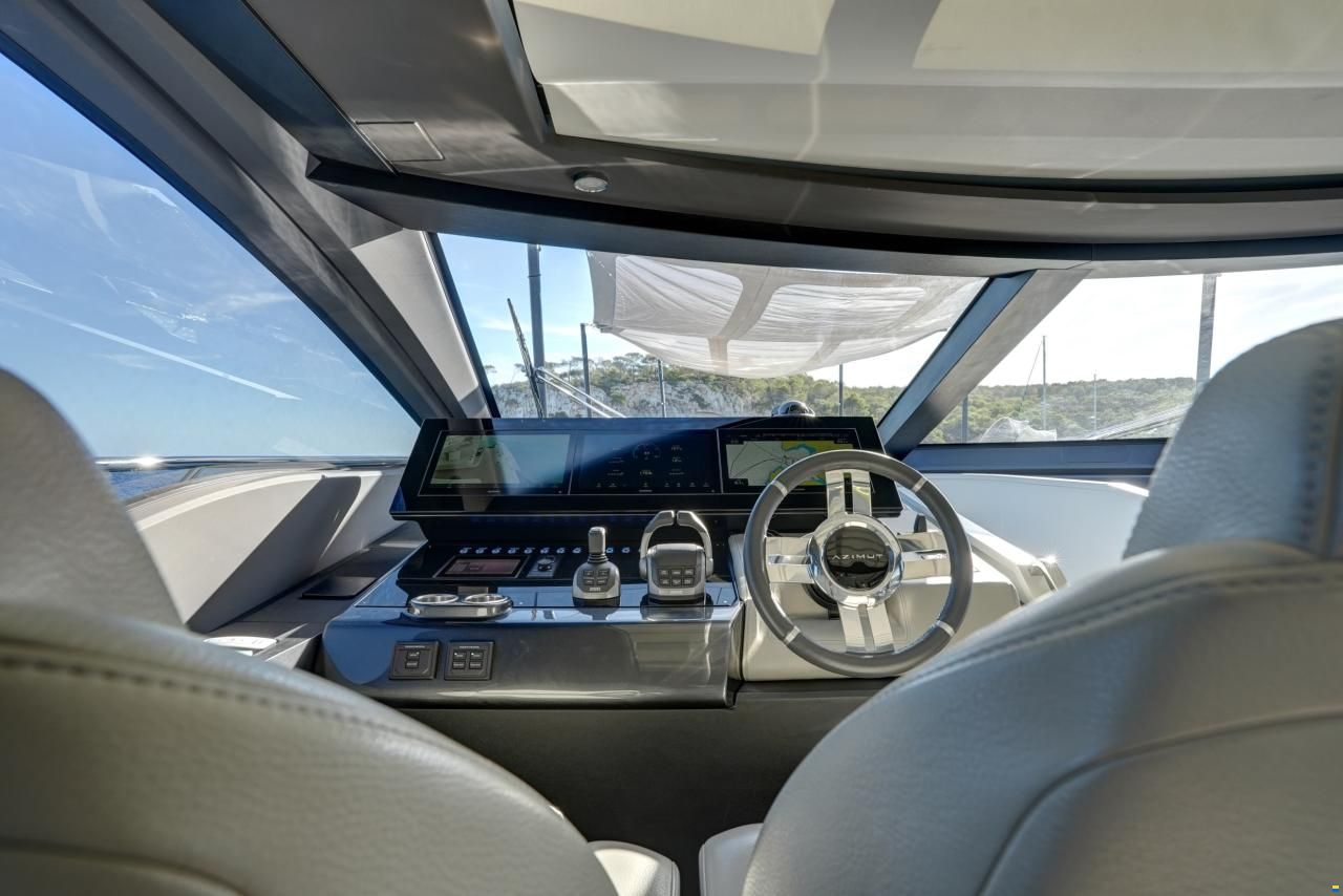 Azimut S8