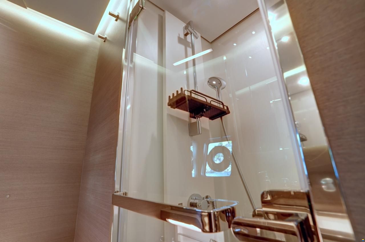 Azimut S8