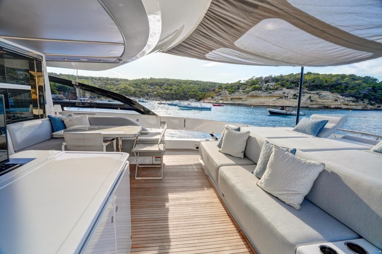 Azimut S8