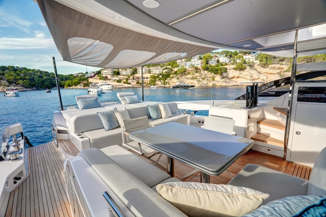 Azimut S8