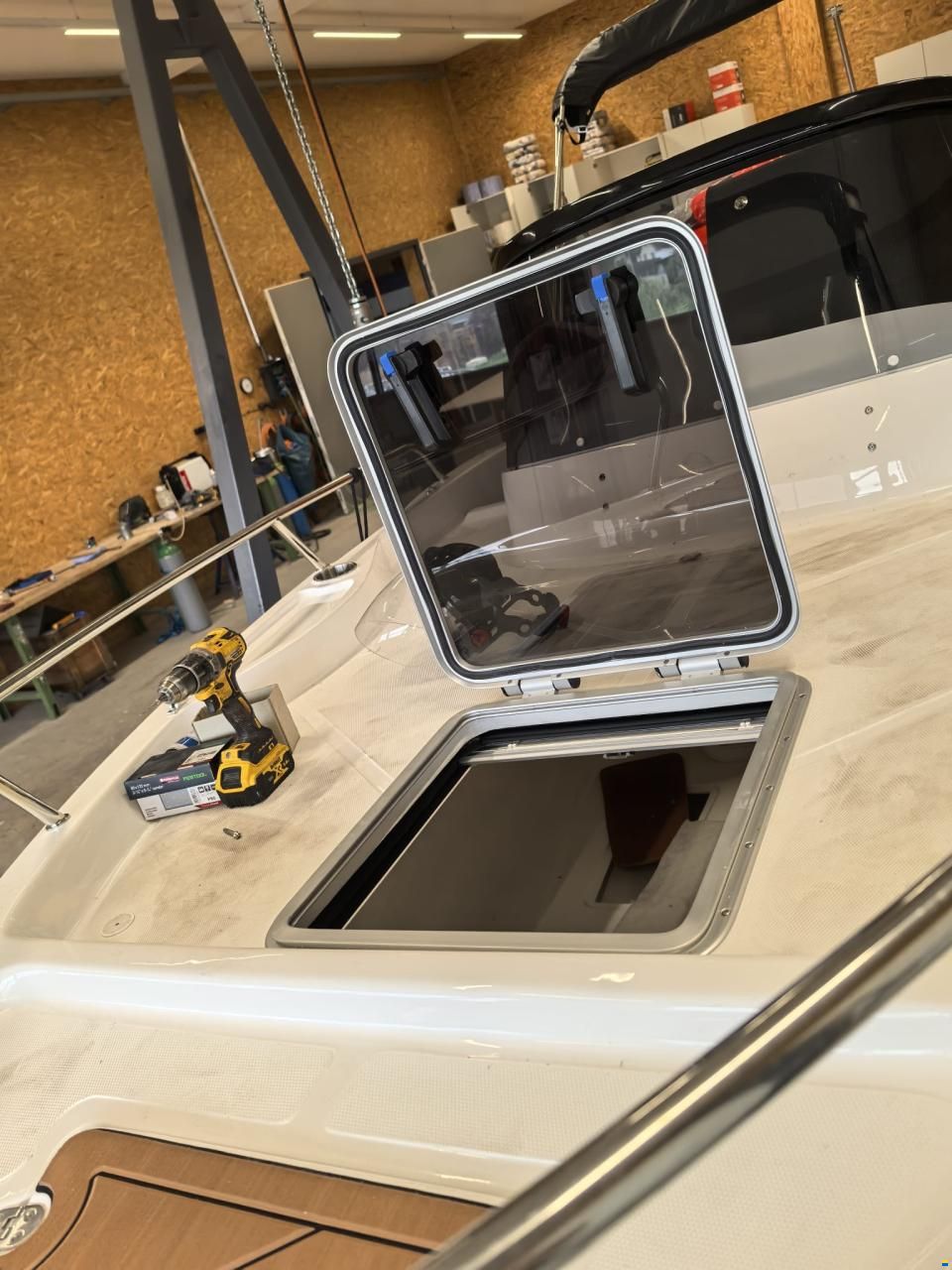 Nireus Omega 53 Elegance