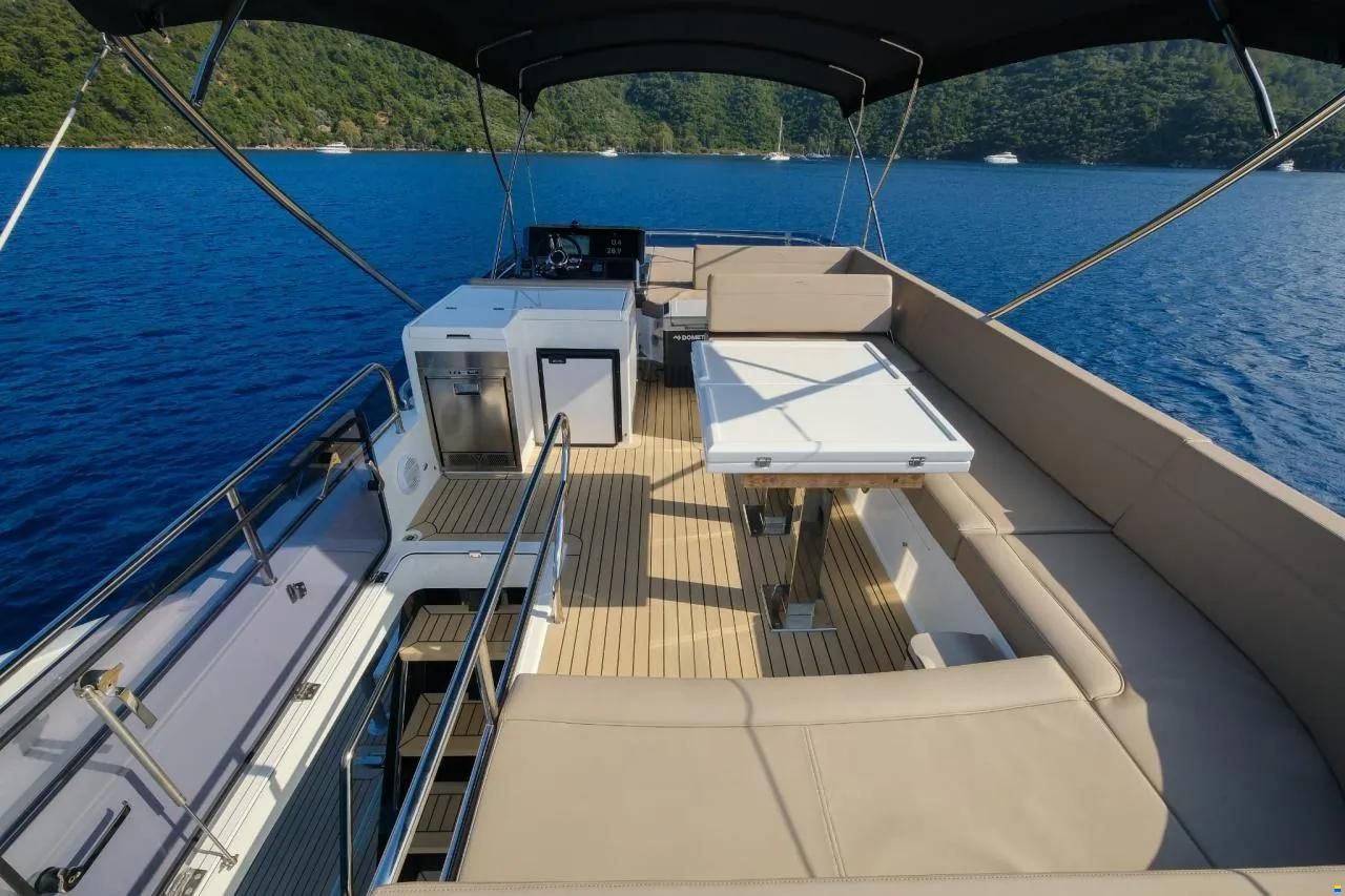 Galeon 500 Fly