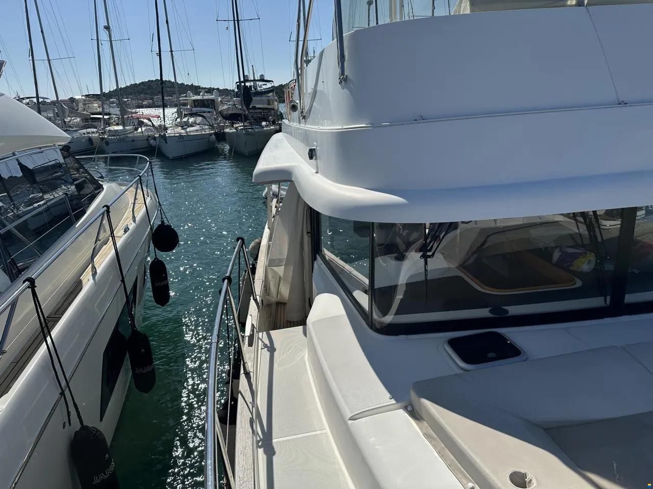 Beneteau Swift Trawler 44