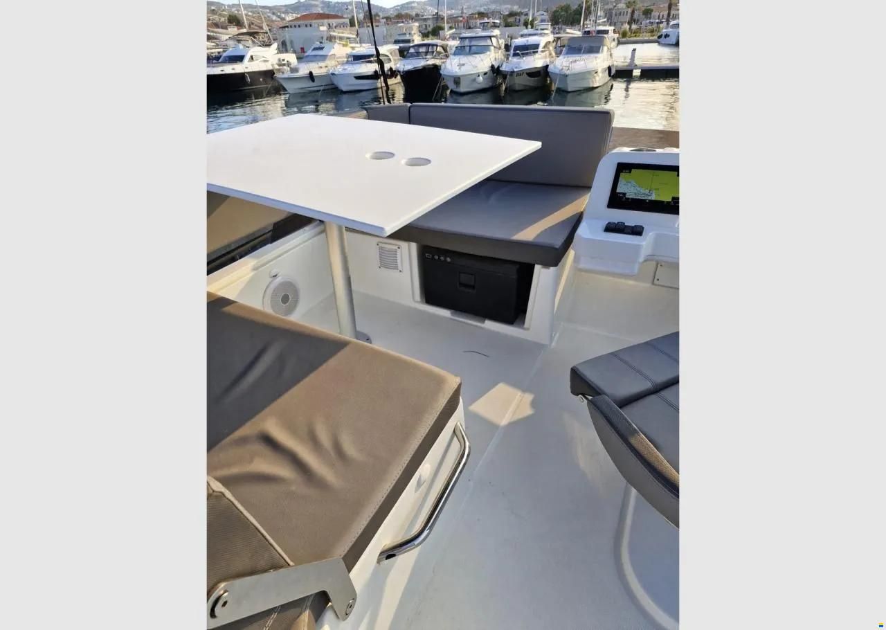 Beneteau Antares 11 Fly