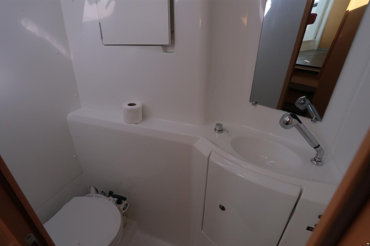 Lagoon 380